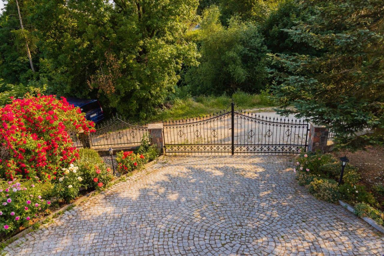 Mira - Mira Pokoje Z Widokiem Na Jezioro Chmielno Esterno foto