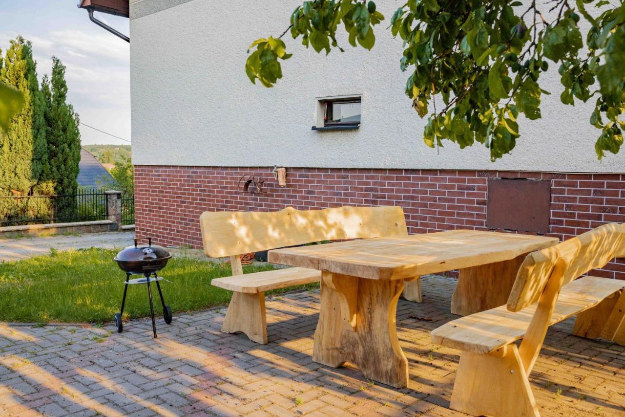 Mira - Mira Pokoje Z Widokiem Na Jezioro Chmielno Esterno foto