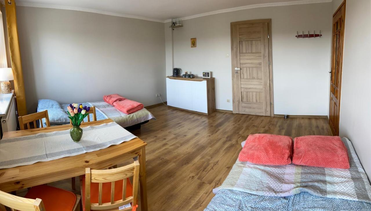 Mira - Mira Pokoje Z Widokiem Na Jezioro Chmielno Esterno foto